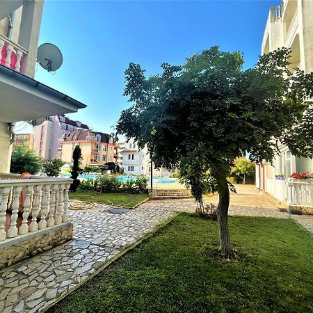 Bravo 5 Apartments Сонячний Берег Екстер'єр фото