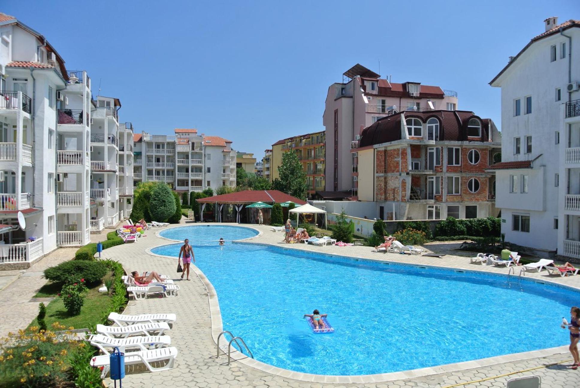 Bravo 5 Apartments Сонячний Берег Екстер'єр фото