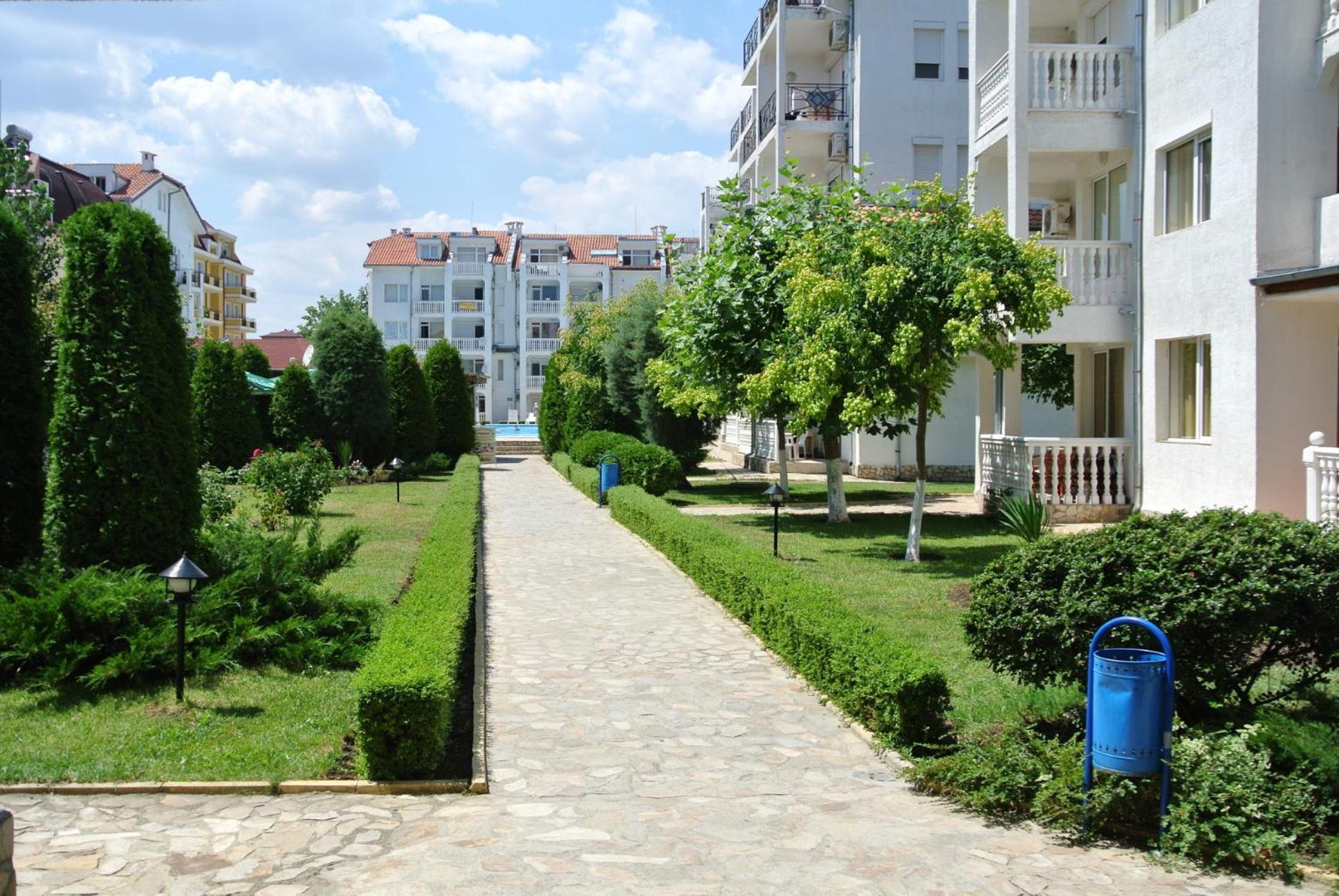 Bravo 5 Apartments Сонячний Берег Екстер'єр фото