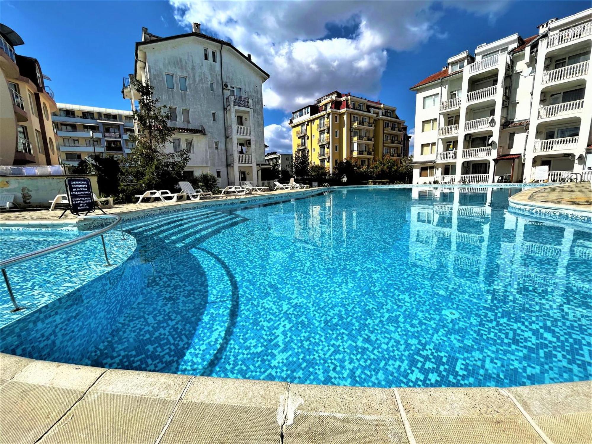 Bravo 5 Apartments Сонячний Берег Екстер'єр фото